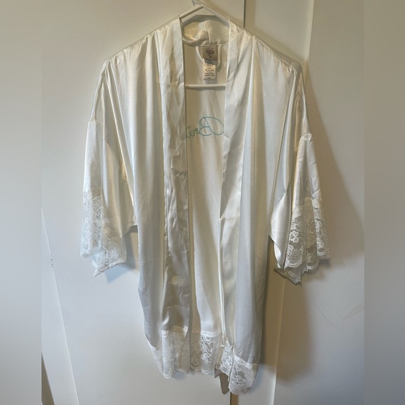 White Silk Bride Robe - Picture 3 of 7